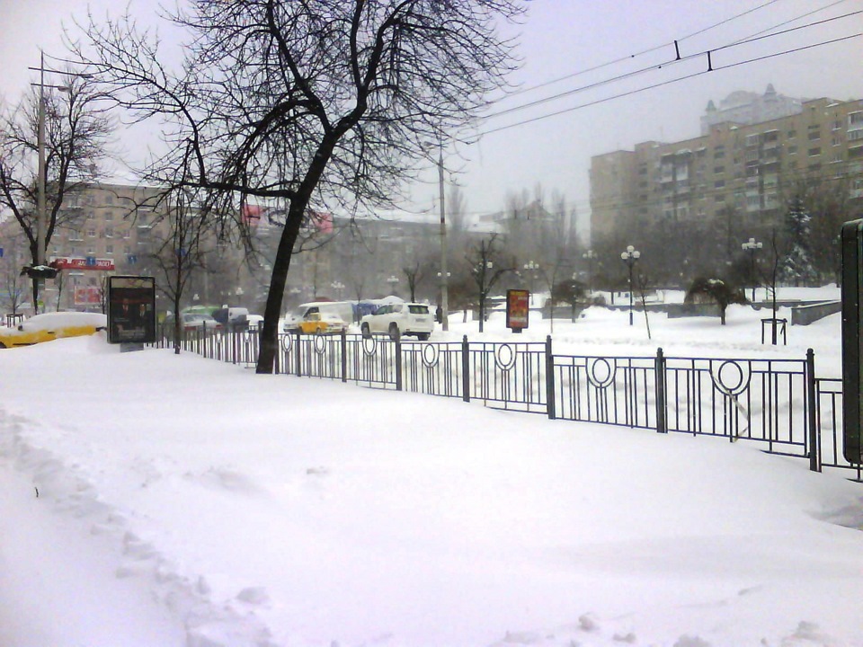 Весна. 23 березня. Ранок. Київ. 2
