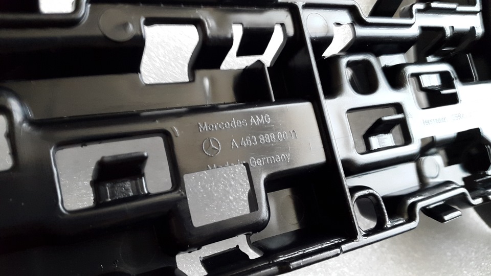 Решітка AMG 2