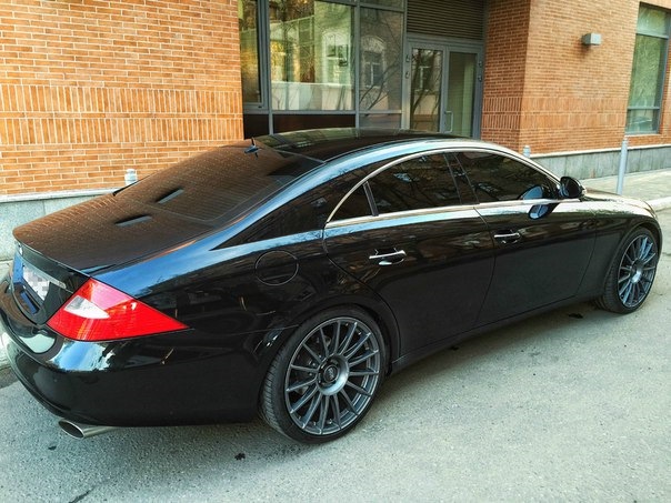 Порівняння G500 і CLS500 3