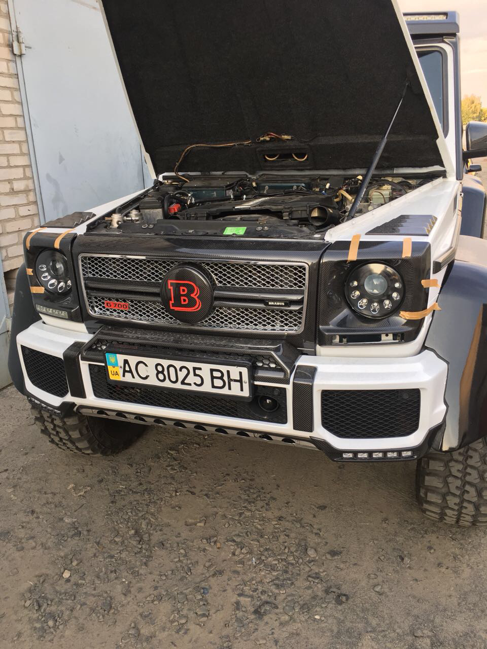 Змінюю фари на чорні Mansory style 1