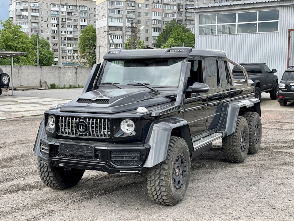 Гелік 6х6 2015 р переодягнутий у 2020