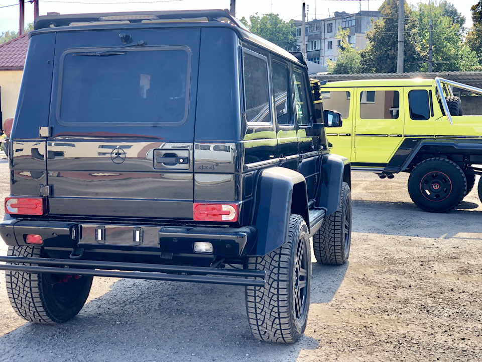 Пару фоток двох красенів 5