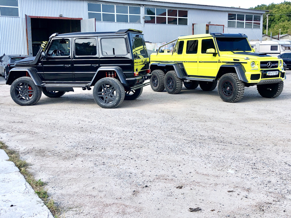Пару фоток двох красенів 4