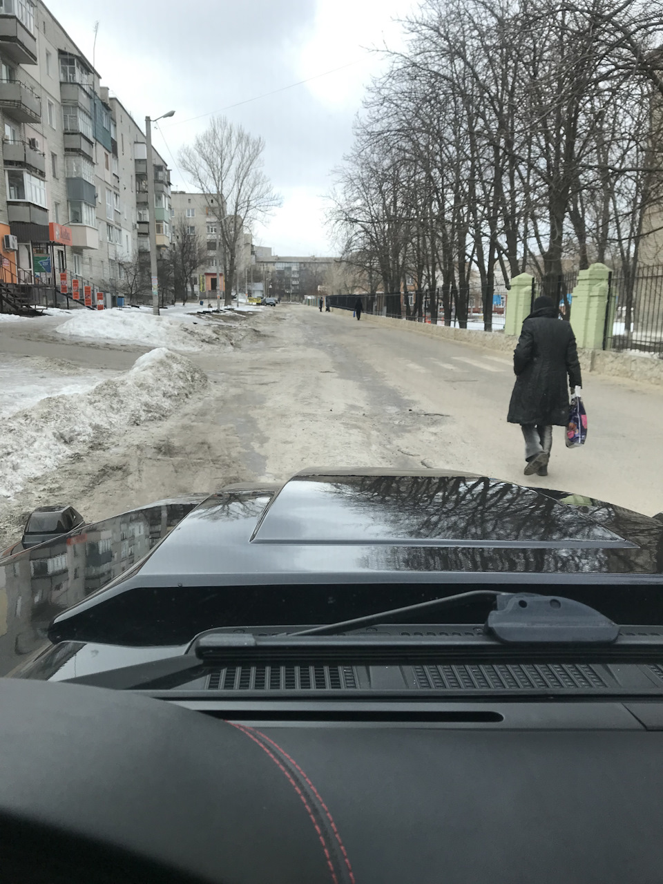 Нова накладка капота BRABUS 3