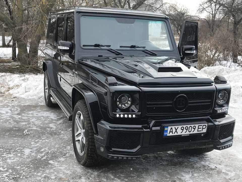 Нова накладка капота BRABUS 5