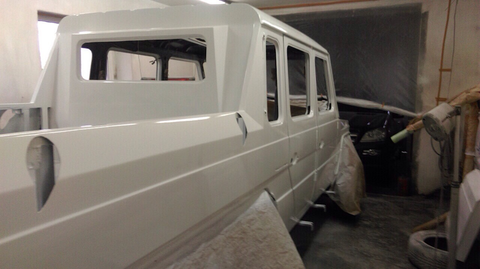 пару фоток процесу переробки кузова в 6x6 brabus g700 2