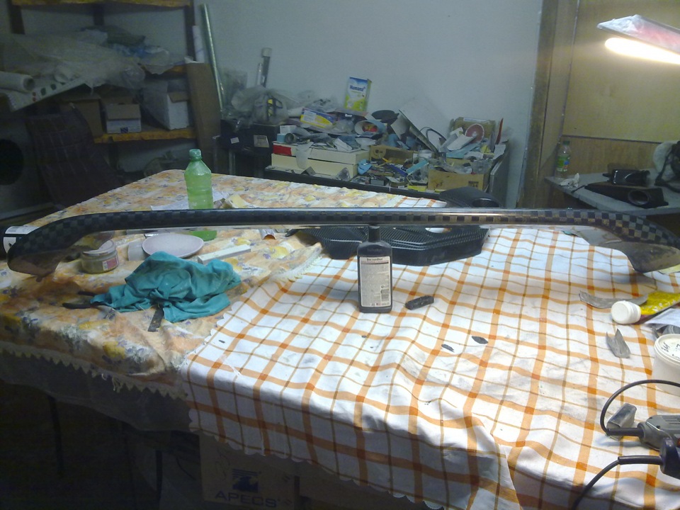 Спойлер на дах. 3