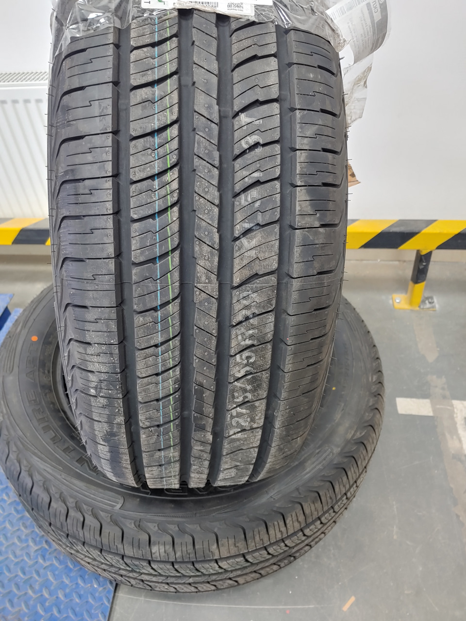 Літні Шини Kumho Road Venture APT KL51 5