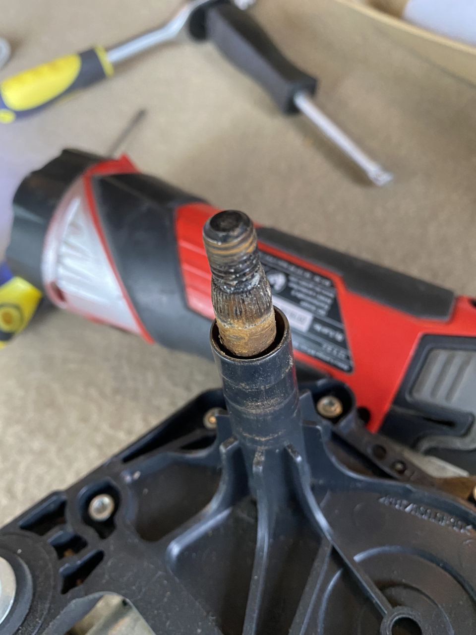 Ремонт заднього склоочисника 3