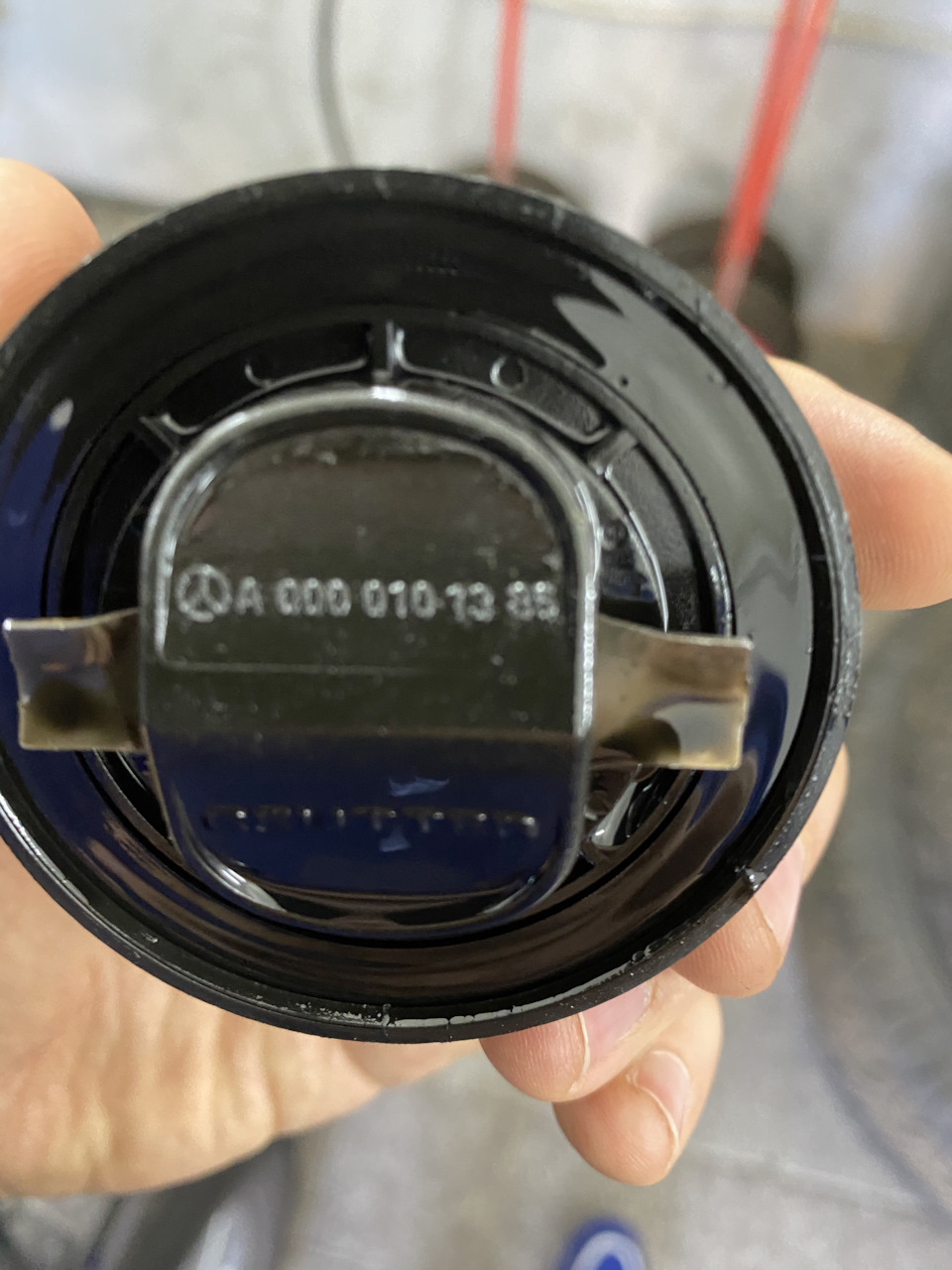Протікає антифриз. Заміна бачка розширювача. 2
