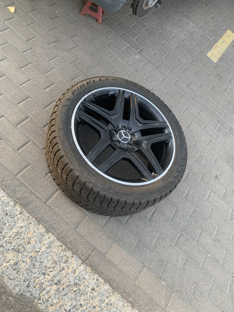 21 AMG 1