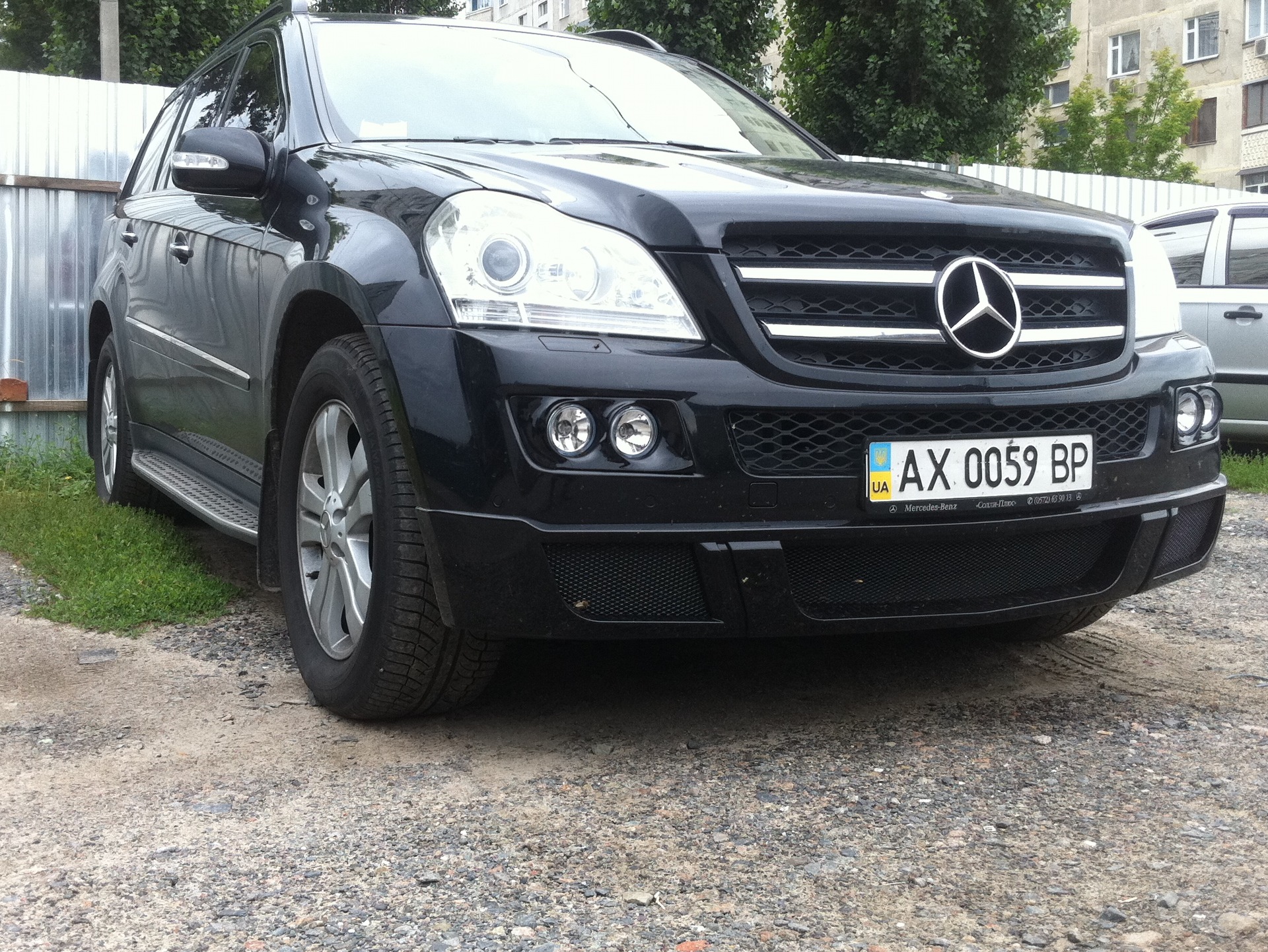 бампер и туманки BRABUS 1