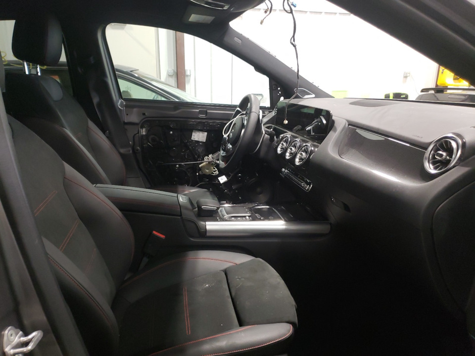 Мерсівники! Де знайти запчастини? 1