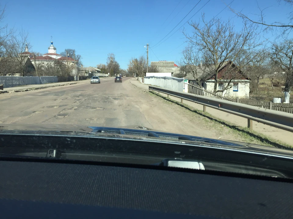 Чергова поїздка по трасі та за межами доріг