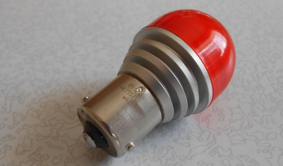5 років світлодіодним лампам OSRAM у поворотниках фар. 4