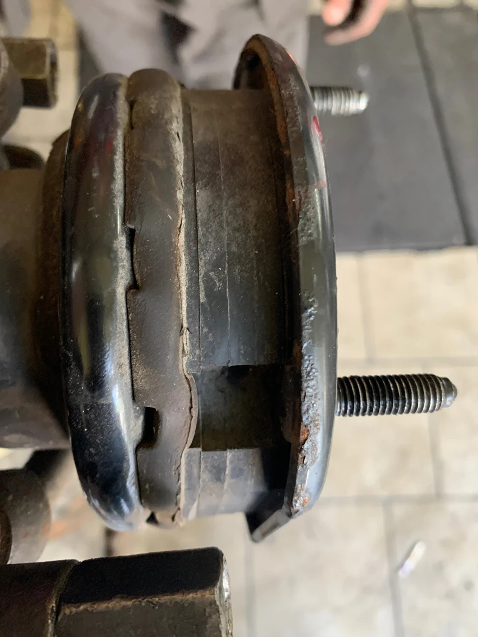 4. Причина стукотів у ходовій + покупка комплекту опори BILSTEIN 12-167616