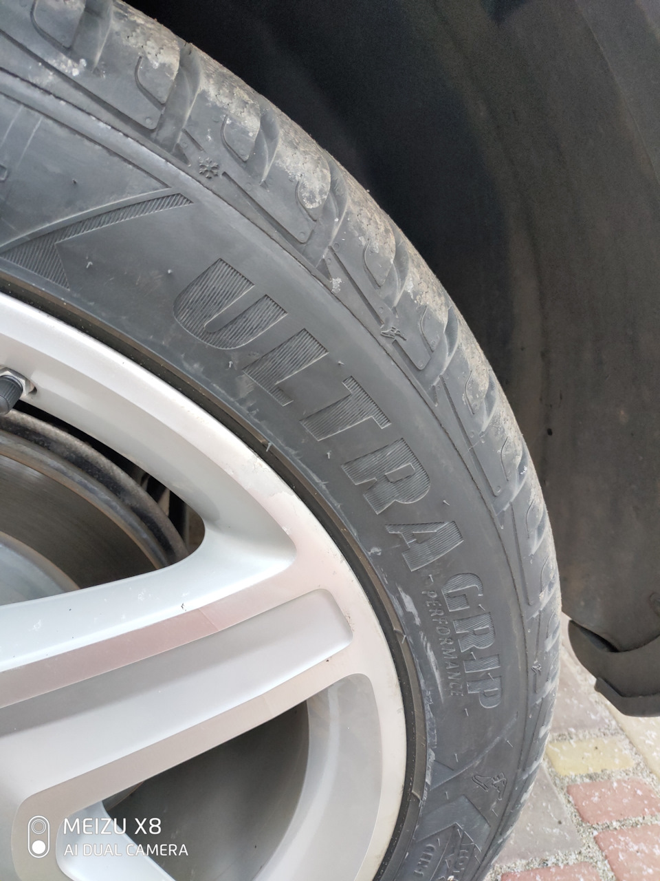Goodyear UltraGrip Ice SUV G1 275/45 R20 110T XL FP 4