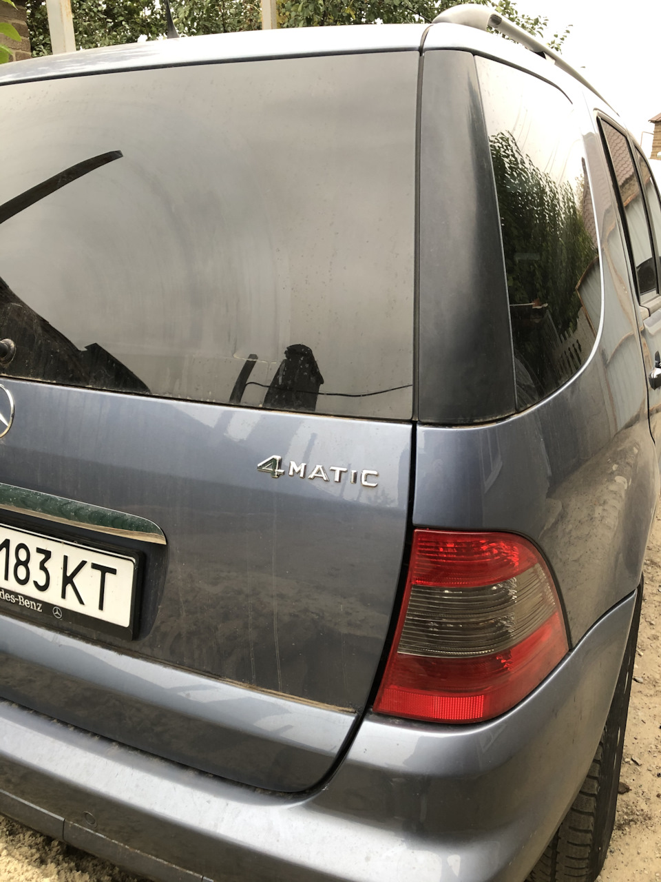 Приклеїв букву 2