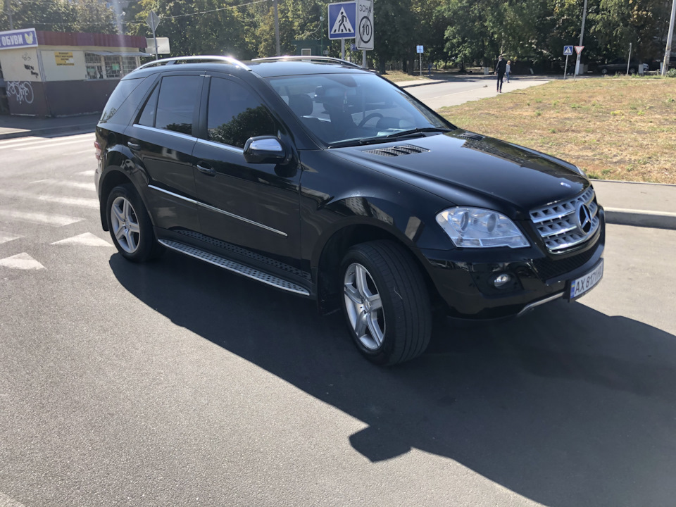 Перевзулися AMG/// 1