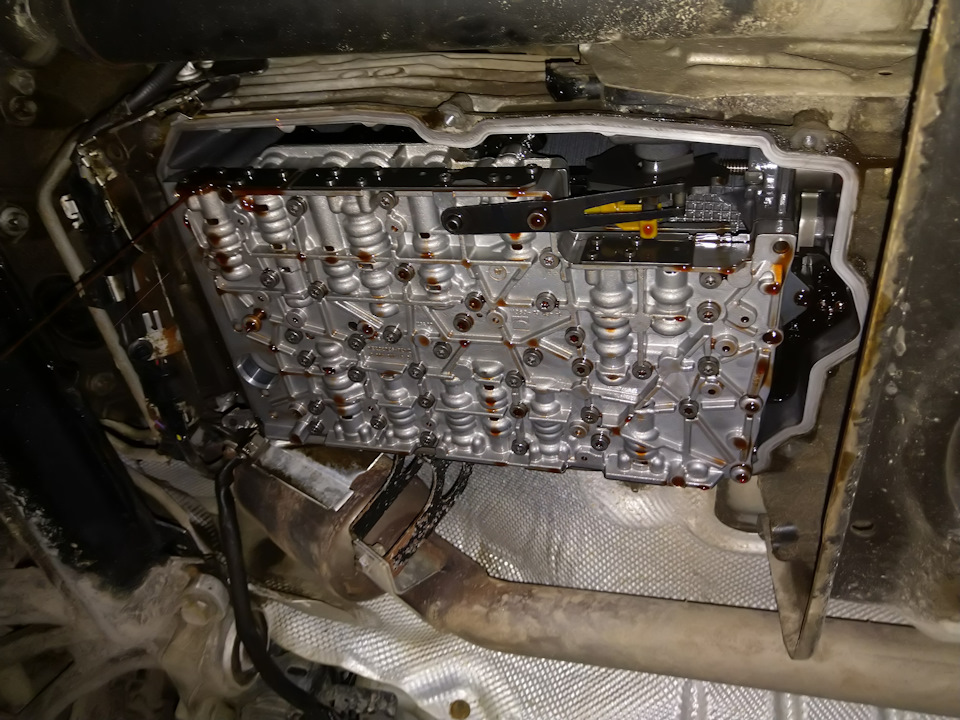 Ремонт АКПП 7-G Tronic. Зняття та встановлення плати 722.9 1
