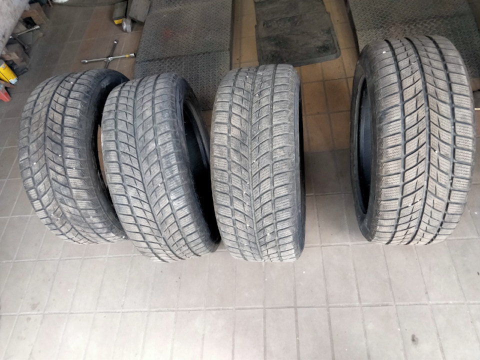 Купив шиповані колеса nitto 1