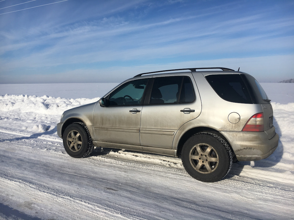 Як Mercedes W163 ML500 зробив моє життя кращим 5