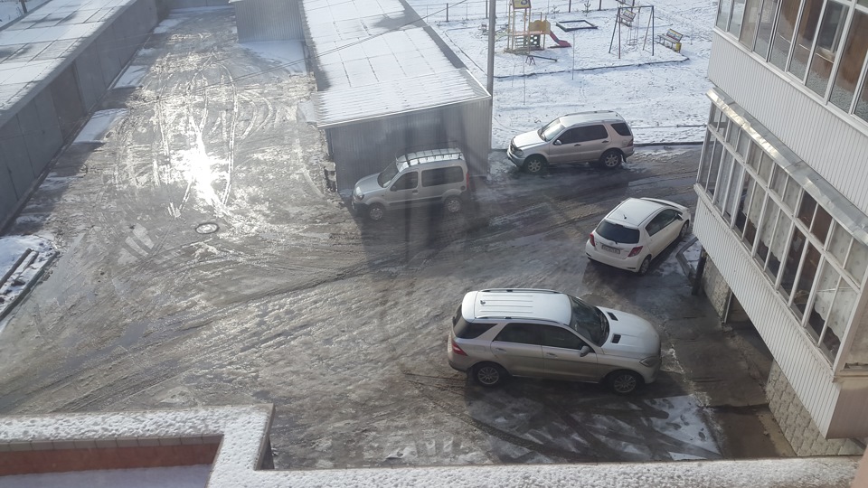 Mercedes ML, BMW X6, X5 off-road 1
