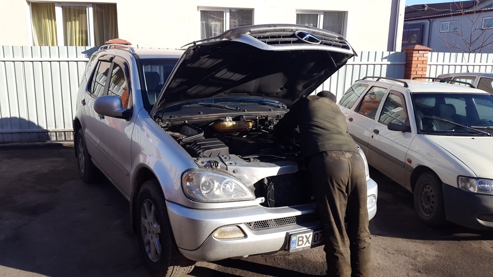 Заміна мастила + свічки запалювання Mercedes Benz ML430 5