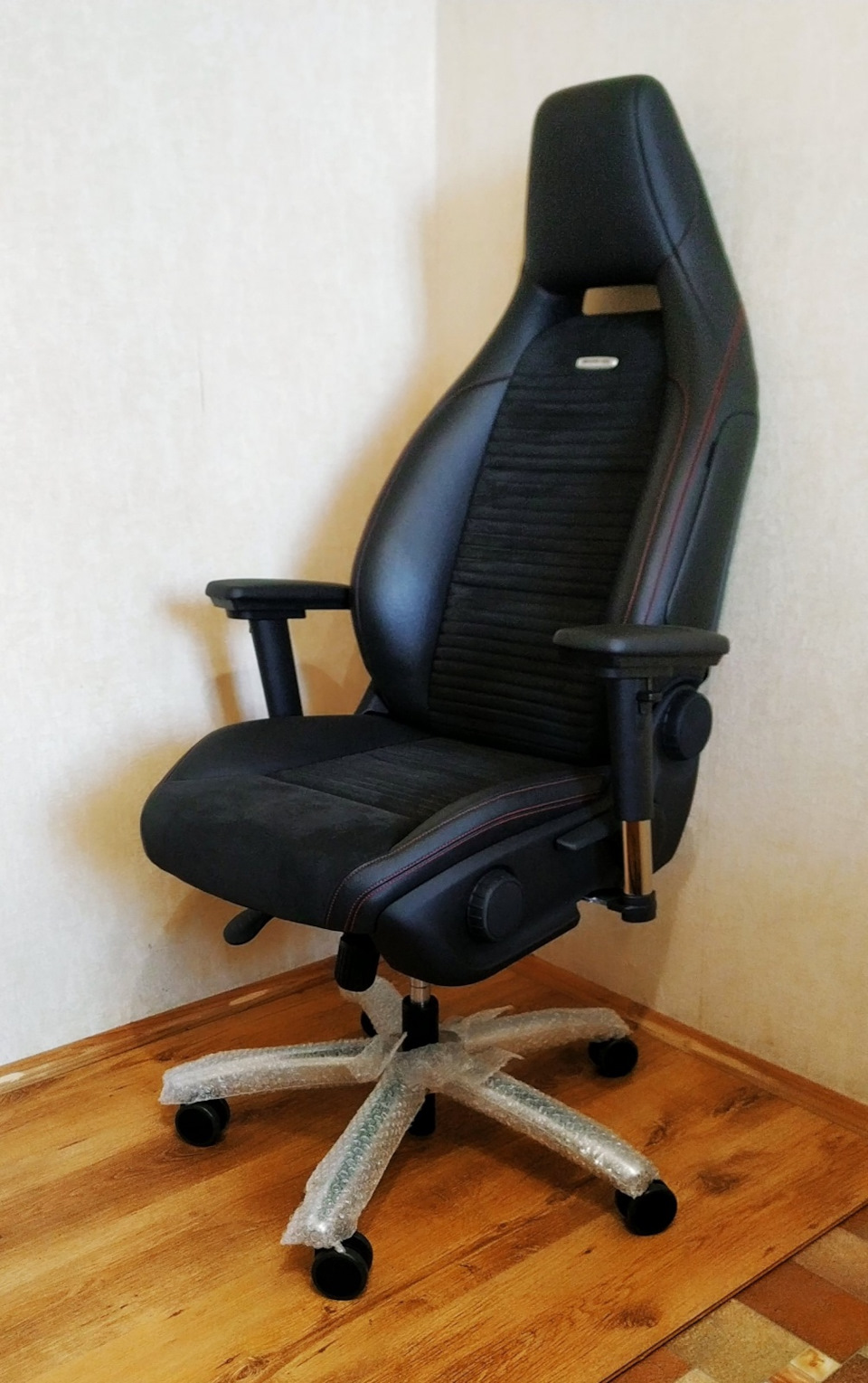 Стул офісний Mercedes 1