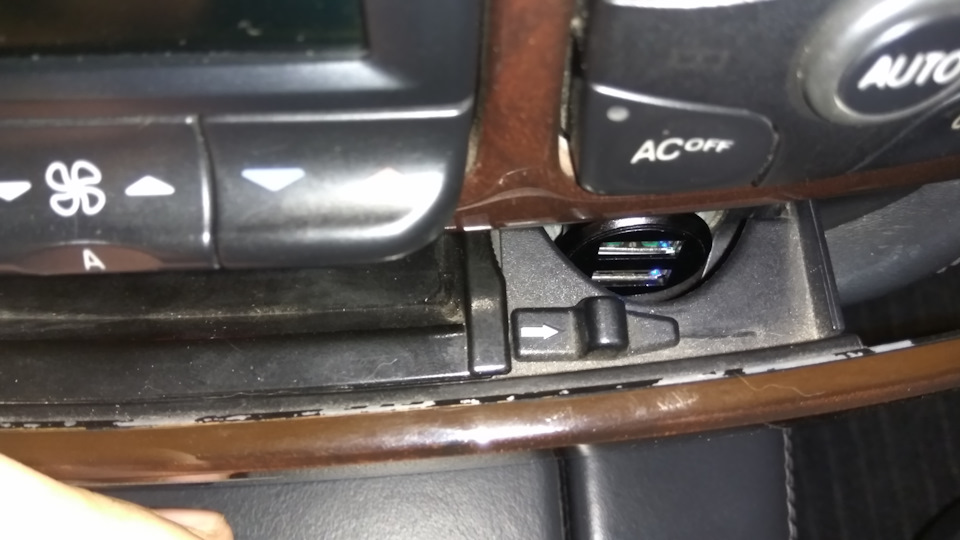 USB заряджання. 4