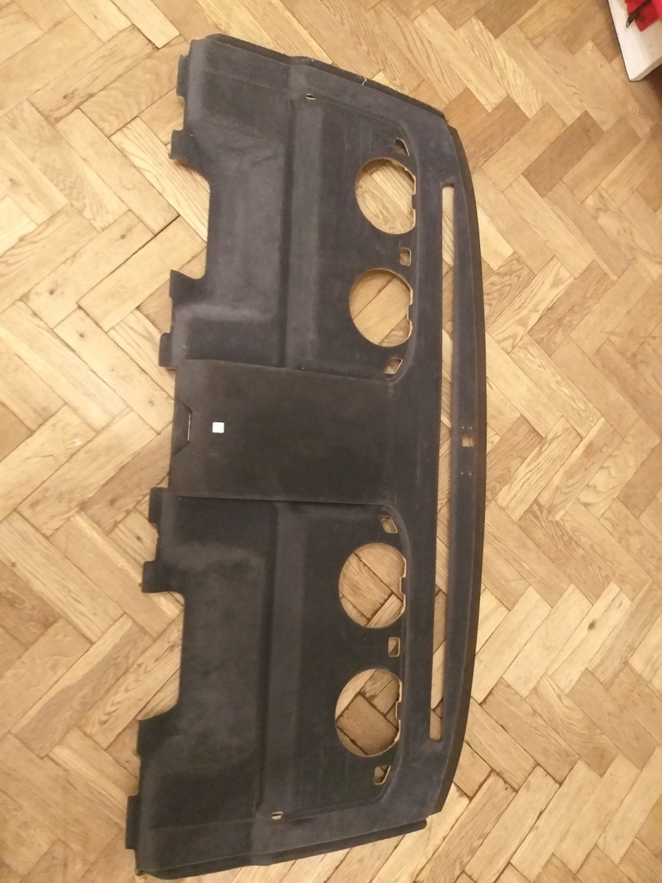 Задня сонцезахисна шторка. 3