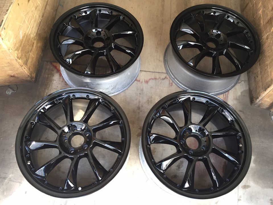 R19 BlackOnBlack 1