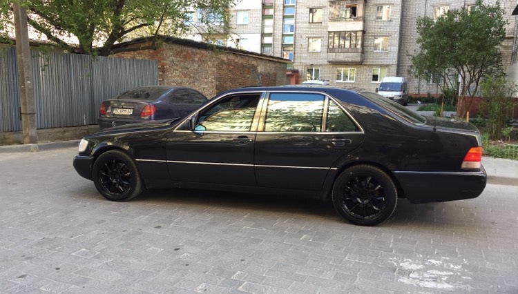 R19 BlackOnBlack 4