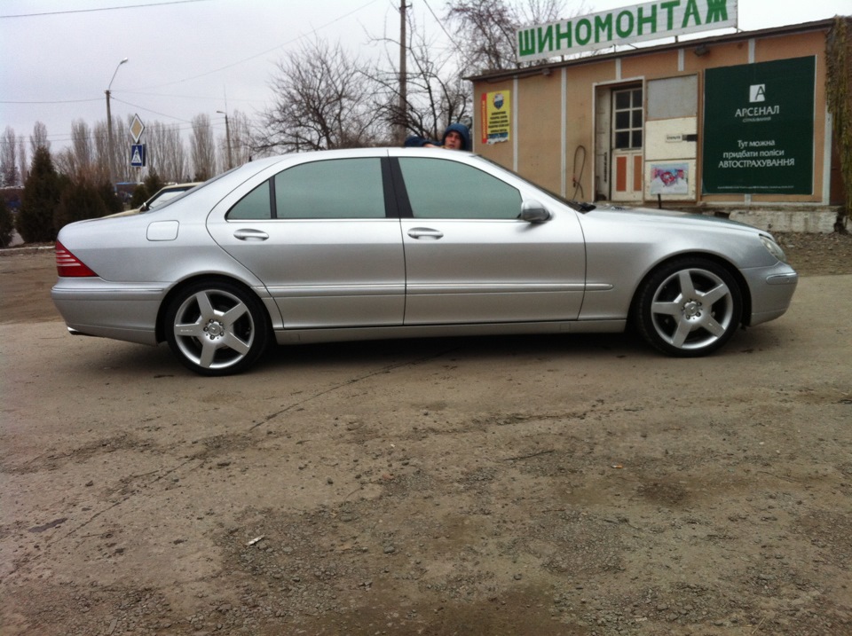 Продаю оригінальні диски R19AMG з гумою 3
