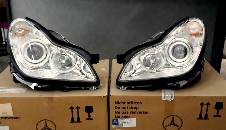 Продам передні фари Mercedes CLS 219 1