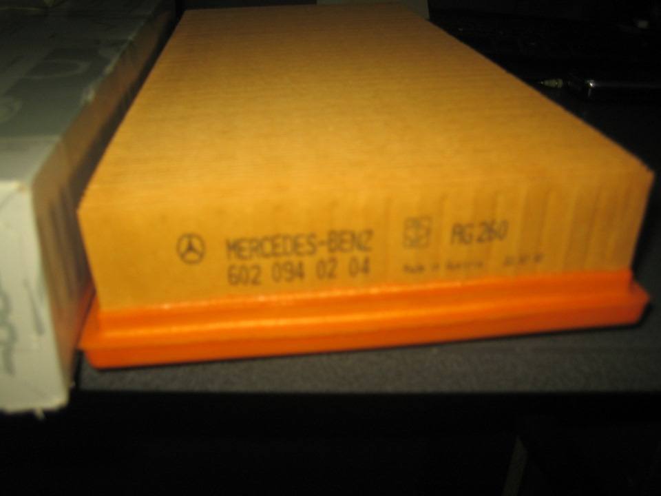 Продам повітряний фільтр Mercedes 124,201 кузов, турбодизель 2