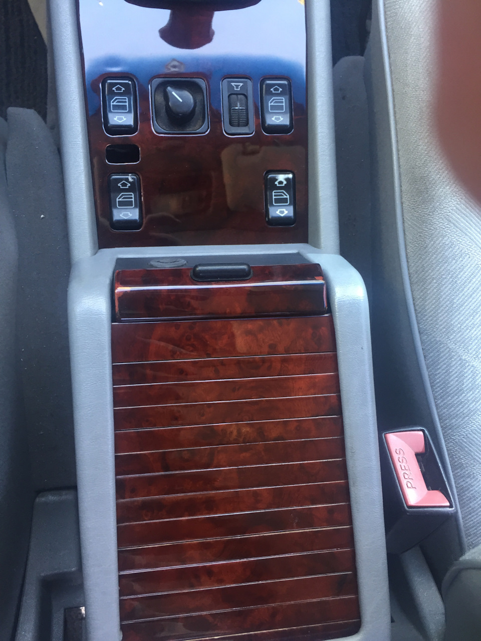Червоний горіх w124 3