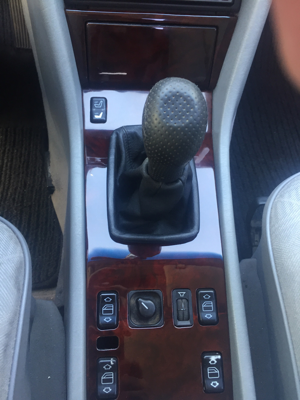 Червоний горіх w124 4
