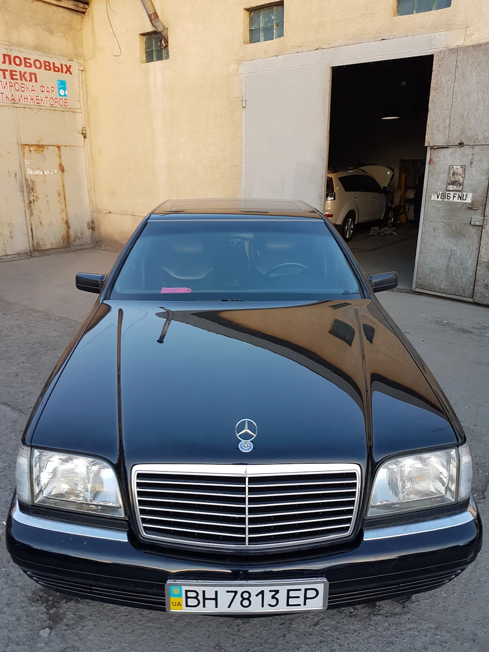 Не заводиться на жарі, w140