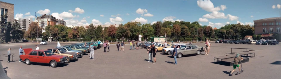 Як я провів вихідні... або зліт Мерседесів у мене в місті!