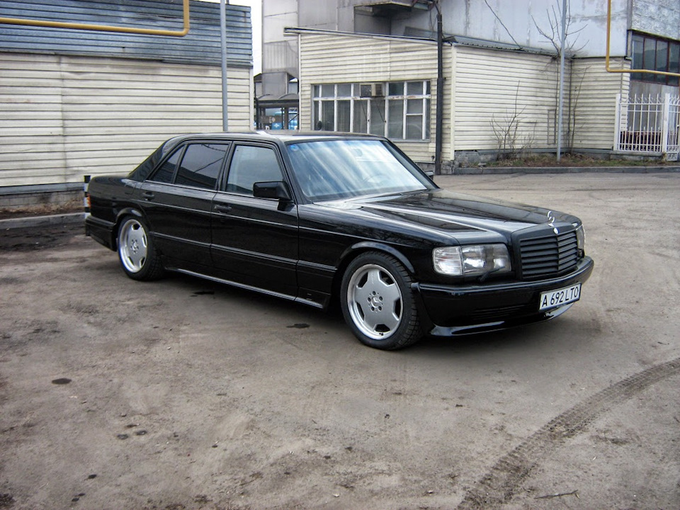 Приміряв тапки. 5