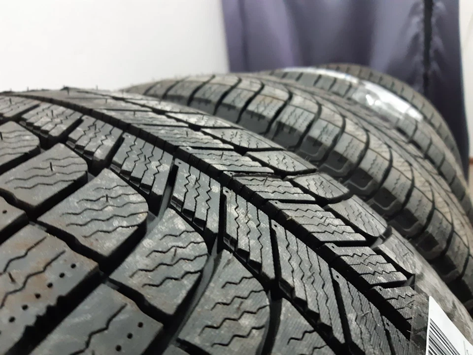 Зимові шини Michelin xi3