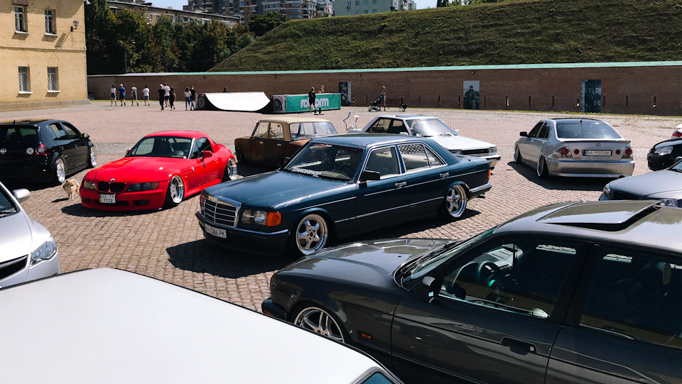 Огляд на мій Mercedes W126. Захоплення від мерса, ненависть від іржі 2