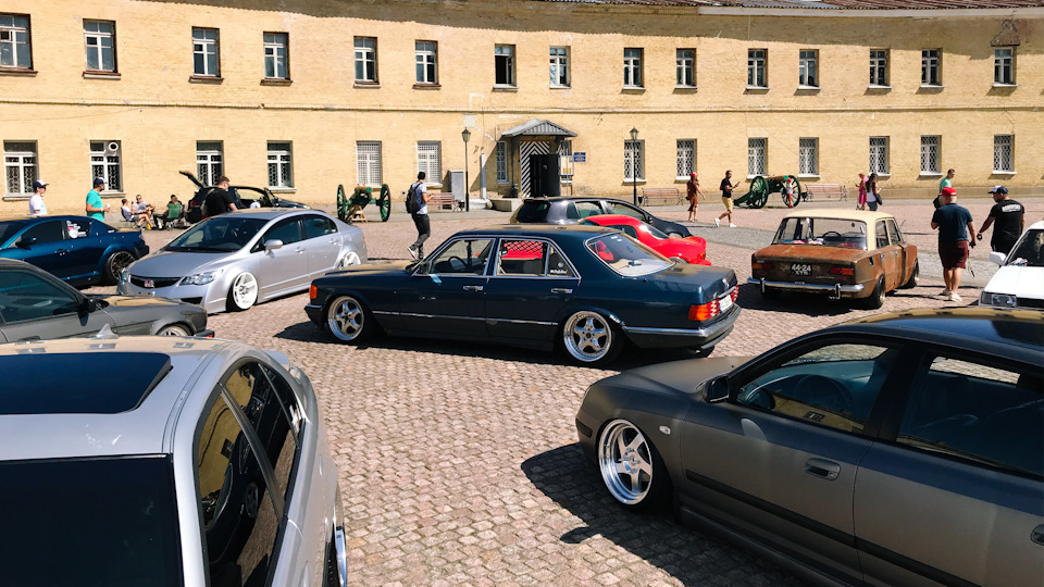 Огляд на мій Mercedes W126. Захоплення від мерса, ненависть від іржі 5