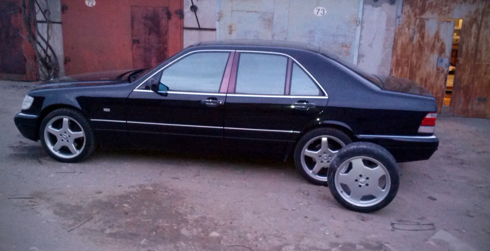 А ось і довгоочікувані ковзанки... AMG Monoblock II R19 2