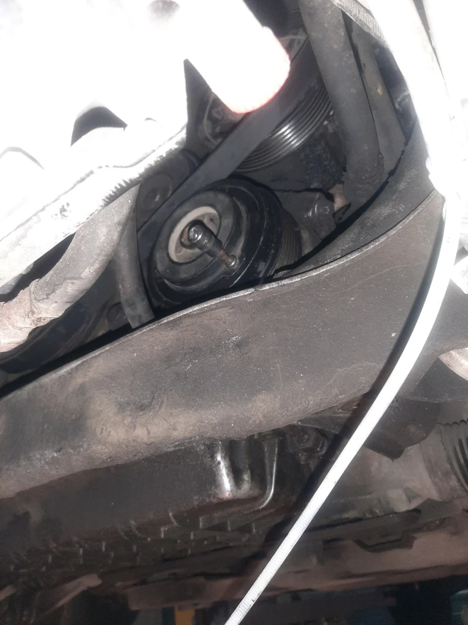 Усунення шуму при працюючому ДВС w220