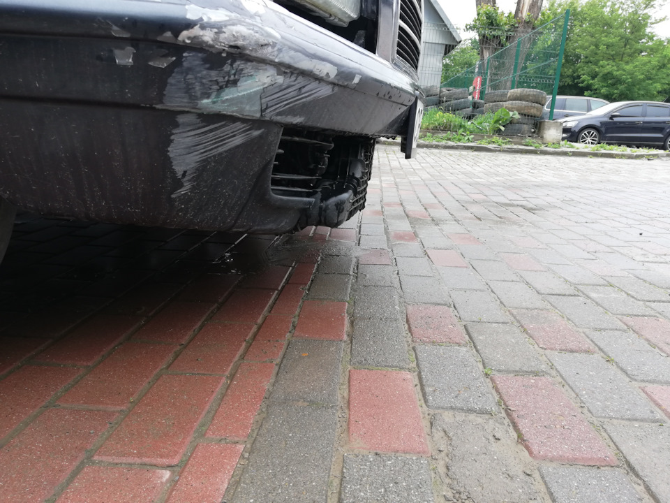 Передній бампер… нехай простить мене Mercedes-Benz 4