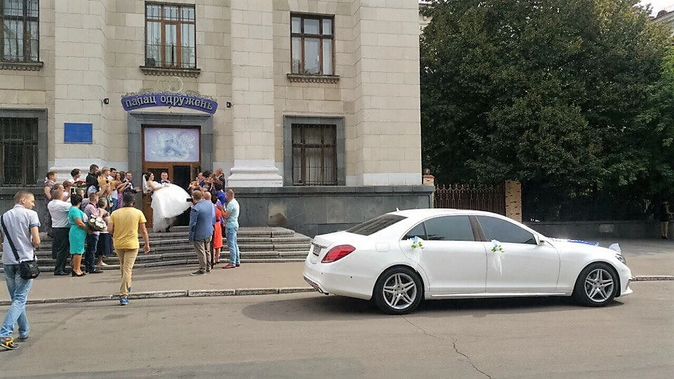 пару слів про Мерседес що є і що буде з ним.