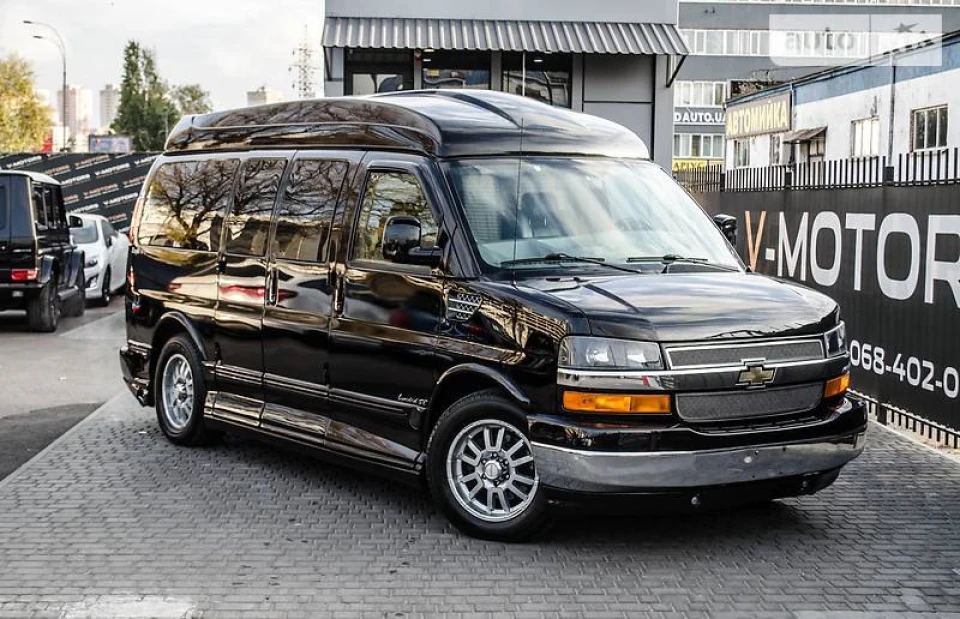 Gmc Savana/ Chevrolet Express хто володів?