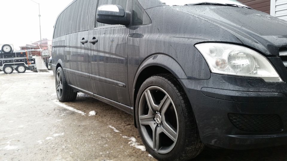 №3)Оригінальні різноширокі тапки AMG R19. 3